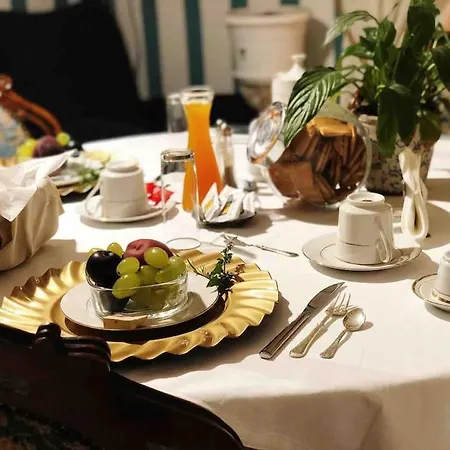La Casa Di Tattina Alloggio in famiglia *